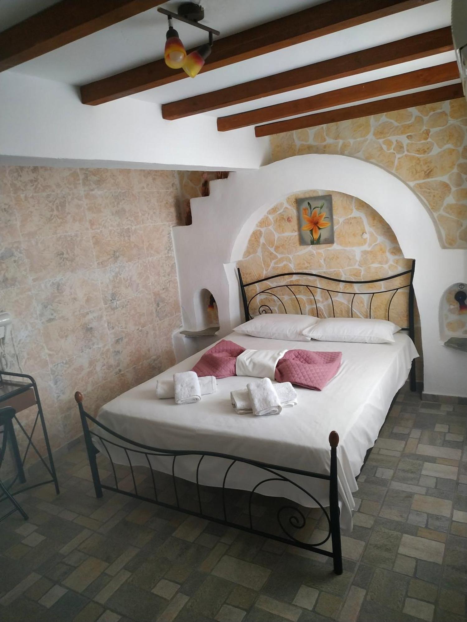 Apartamento Lucas B Panorama Alopronia Exterior foto